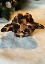 Load image into Gallery viewer, Polar hat - Cheetah