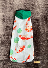 Load image into Gallery viewer, Camisole capuche - Koi &amp; vert